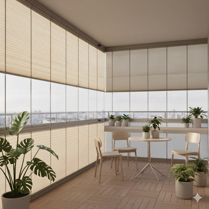 Cam Balkon Ekru Plise Perde – Katlanabilir Isı Yalıtımlı Şık Tasarım